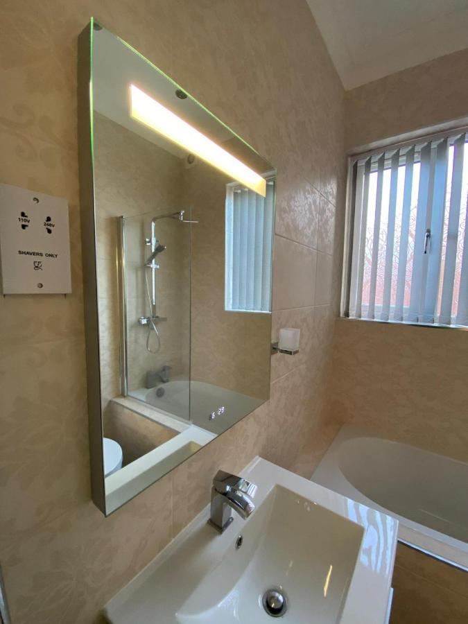 Luxury Apartment Apt5 Вулвергемптон Экстерьер фото