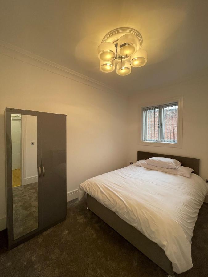Luxury Apartment Apt5 Вулвергемптон Экстерьер фото